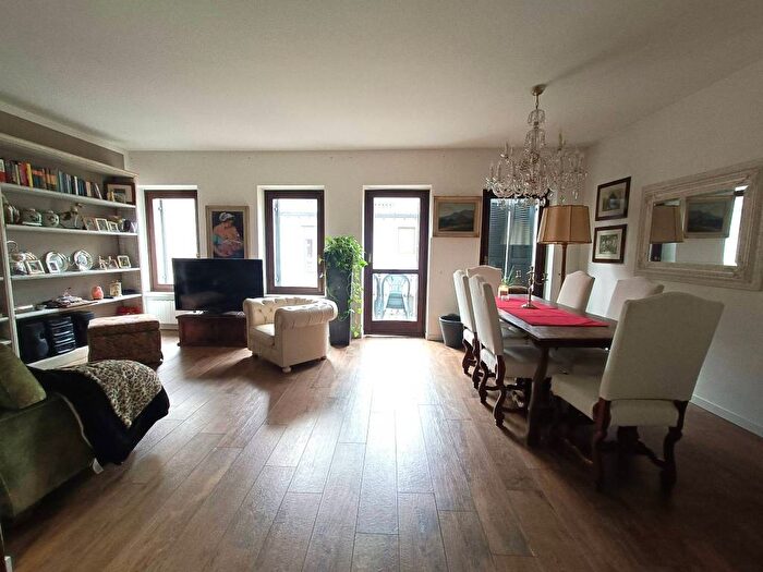 Appartamento trilocale in affitto in San Zeno, Verona