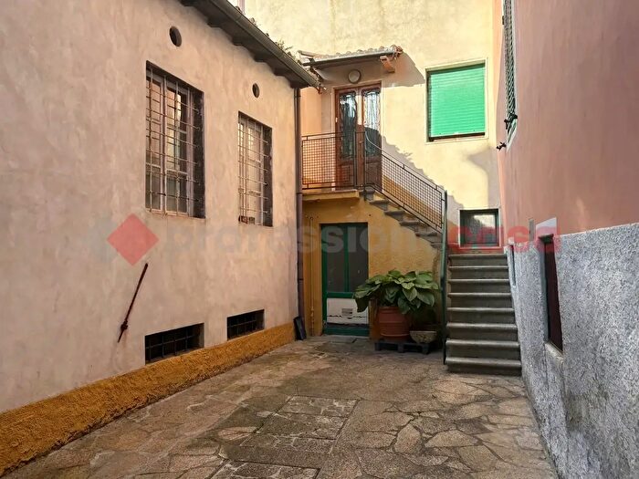 Casa quadrilocale in vendita in Località al Crociale, Coreglia Antelminelli