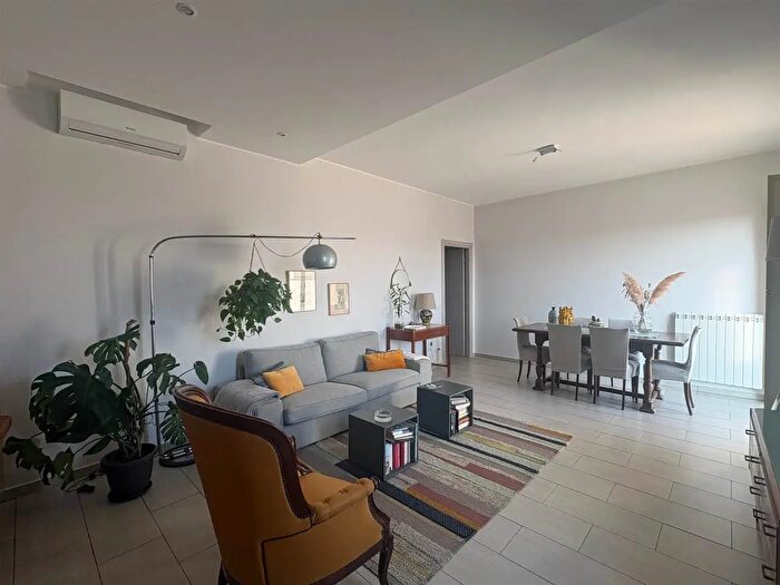 Appartamento trilocale in affitto in Catania