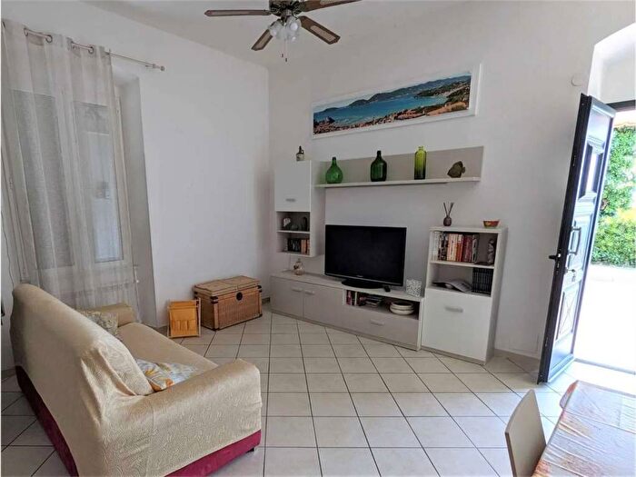 Appartamento quadrilocale in affitto in Baia Blu Pozzuolo Tre Strade, Lerici