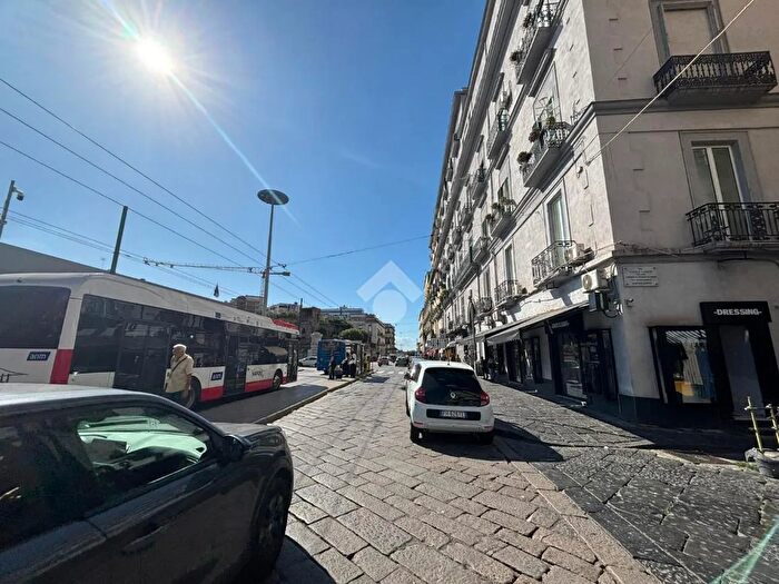 Appartamento bilocale in vendita in Via Giacomo Savarese, Napoli