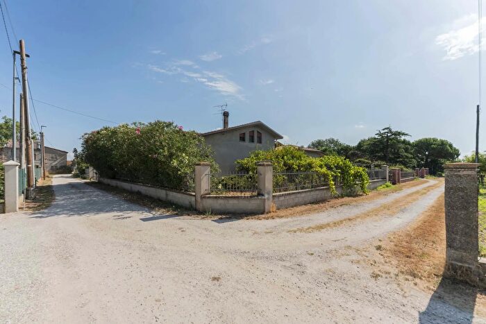 Casa con 6 locali in vendita in Via Cà Motte, Codigoro