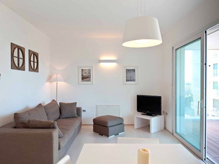 Appartamento trilocale in affitto in Via Traversa Pineta, Milano Marittima, Cervia