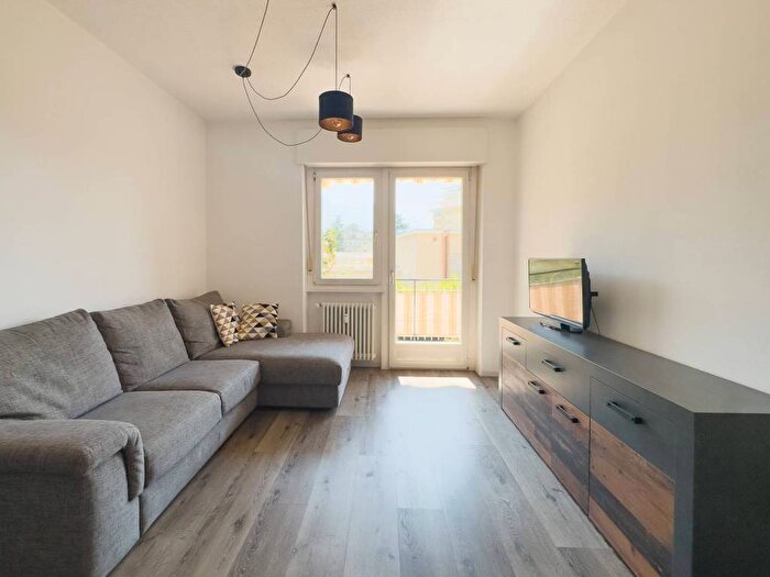 Appartamento trilocale in affitto in Via Enrico Toti, Centro, Merano