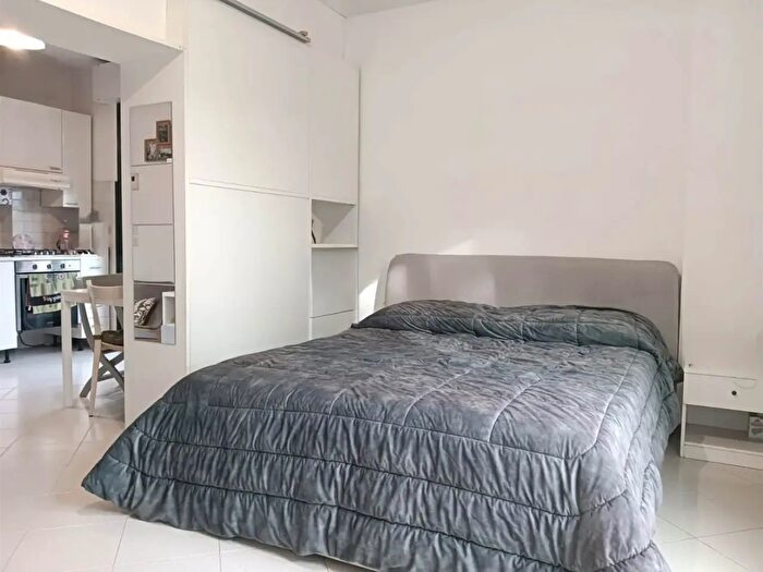 Appartamento monolocale in affitto in Viale Ariosto, Sesto Fiorentino
