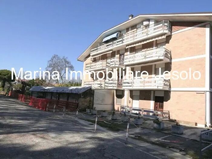 Appartamento trilocale in vendita in Via Vettor Pisani, Jesolo