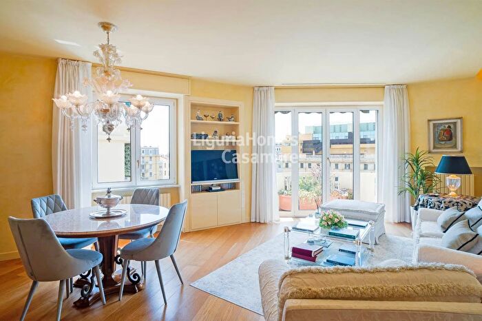 Appartamento con 7 locali in vendita in Via Capitan Pesante, Sanremo