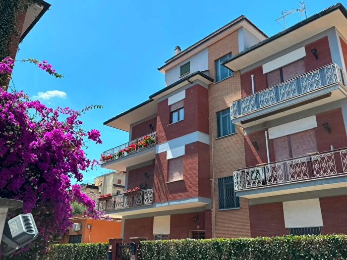 Appartamento bilocale in affitto in Via Lucrezia Romana, Ciampino