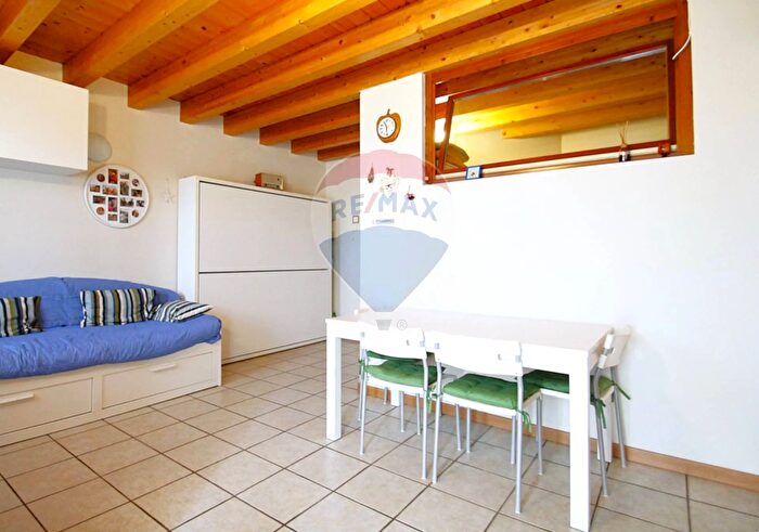 Appartamento trilocale in vendita in Cornalba