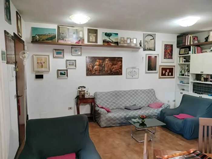 Appartamento con 5 locali in vendita in Firenze