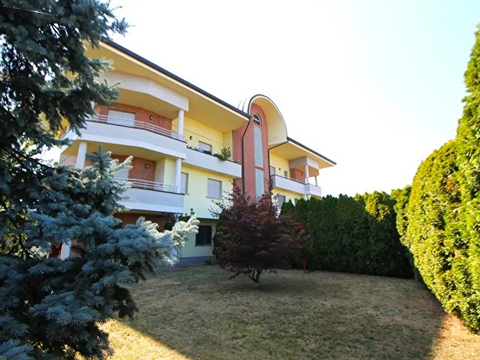 Appartamento trilocale in vendita in Via Belvedere, Olgiate Olona