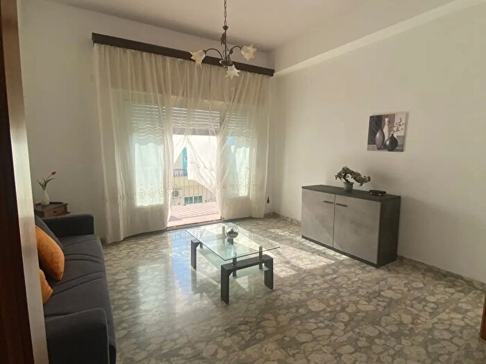 Appartamento quadrilocale in vendita in Via Rodi, Reggio di Calabria