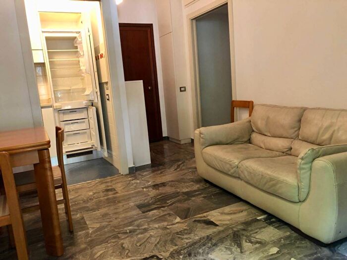 Appartamento bilocale in affitto in Via Val di Sole, Vigentino Fatima, Milano