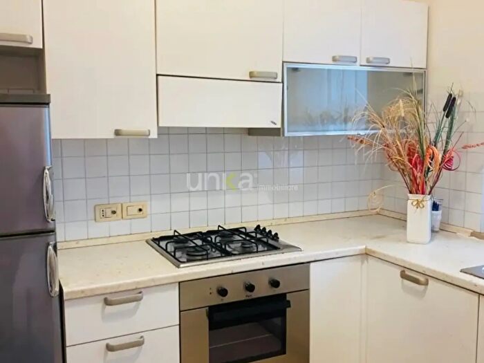 Appartamento con 5 locali in vendita in Viale del Lavoro Snc, Jesi