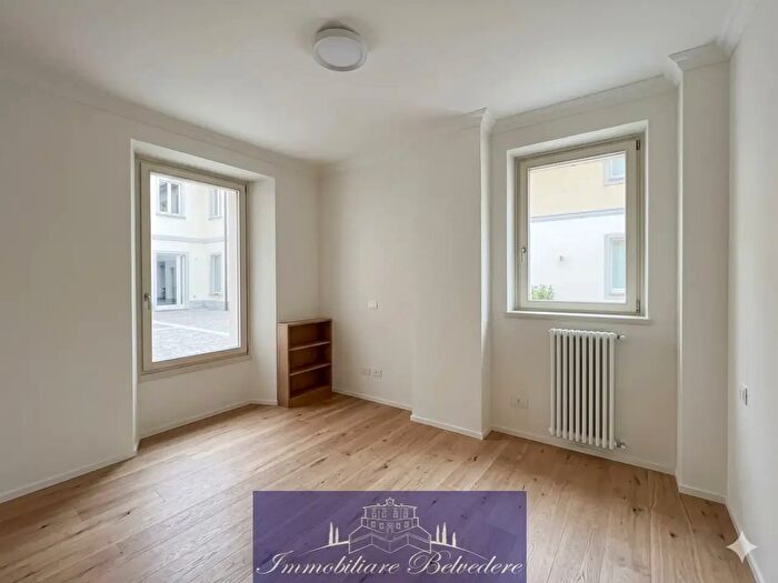 Appartamento trilocale in vendita in Via di Novoli, Firenze