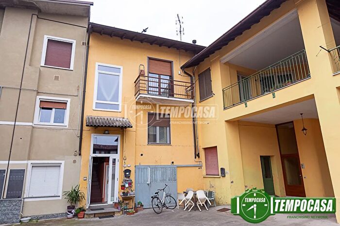 Casa con 5 locali in vendita in Via Guglielmo Marconi, Sergnano