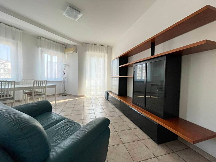 Appartamento bilocale in affitto in Via Giambellino, Giambellino, Milano