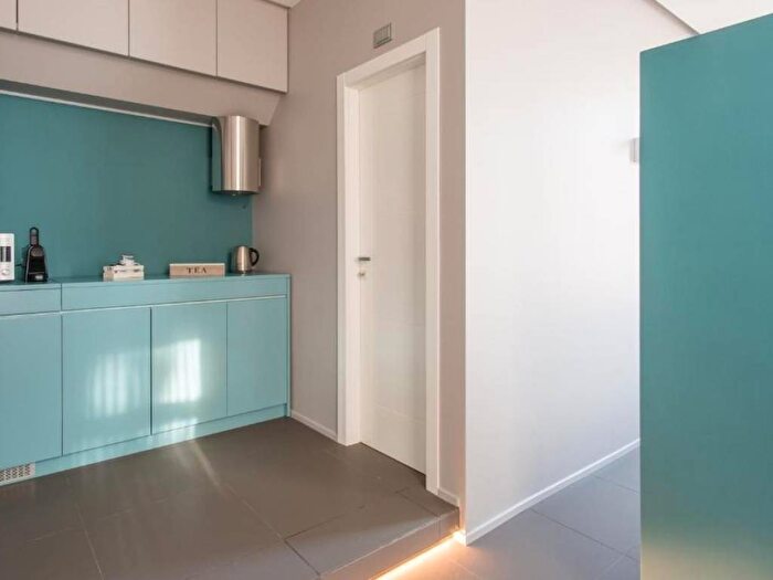 Appartamento monolocale in affitto in Via Giovan Battista Pergolesi, Mergellina Piedigrotta, Napoli