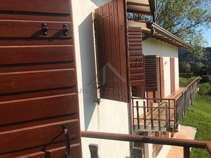 Casa in vendita in Monfumo