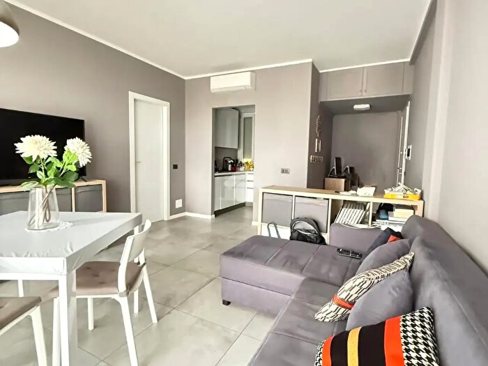 Appartamento trilocale in vendita in Modena