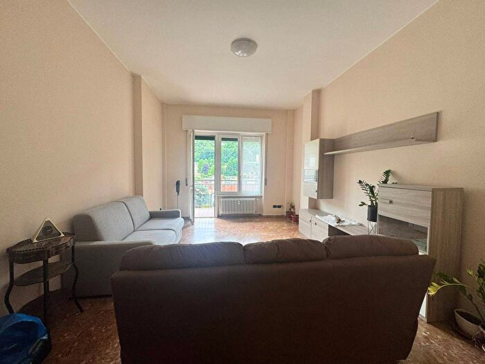 Appartamento trilocale in affitto in Monte Olimpino, Como