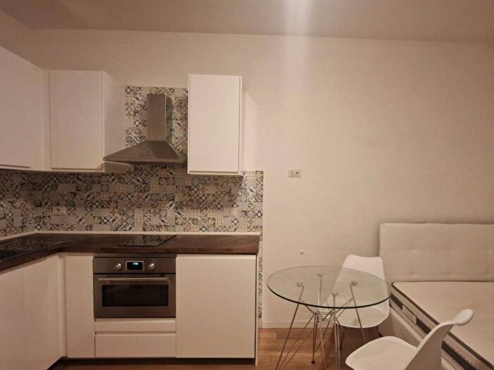 Appartamento monolocale in affitto in Via Principe Eugenio, Cenisio, Milano