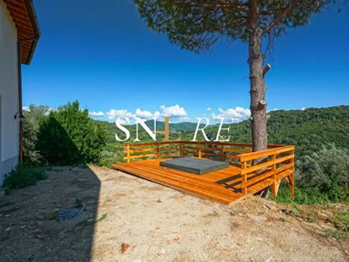 Casa con 6 locali in vendita in Via di Castel Ruggero, Greve In Chianti