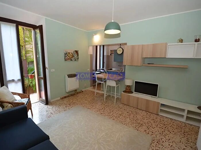 Appartamento monolocale in affitto in Vicolo Beneficio, Merate