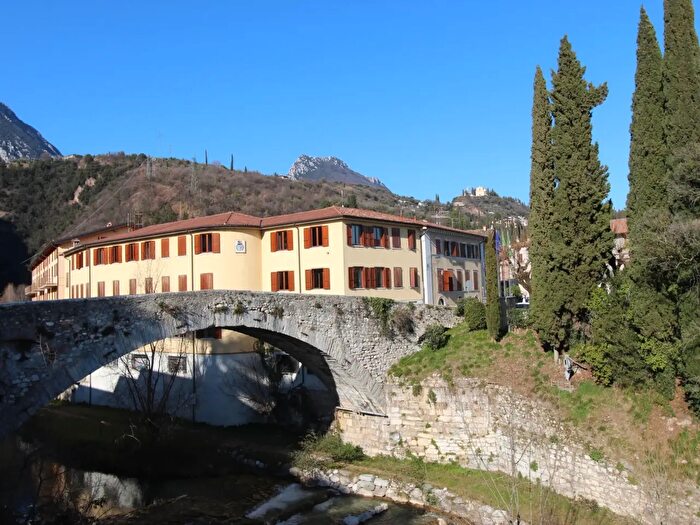 Appartamento trilocale in vendita in Via Trento, Toscolano Maderno