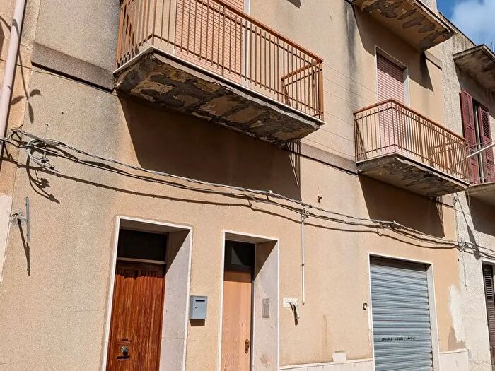 Casa con 9 locali in vendita in Mazara Del Vallo