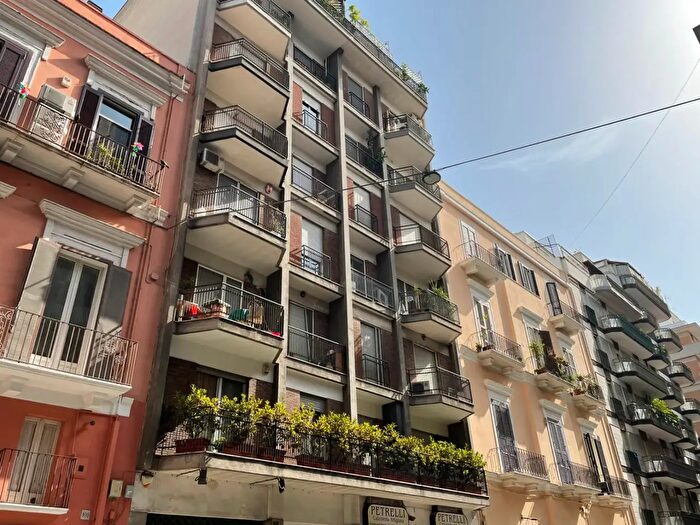 Appartamento quadrilocale in vendita in Via Nicolai, Bari