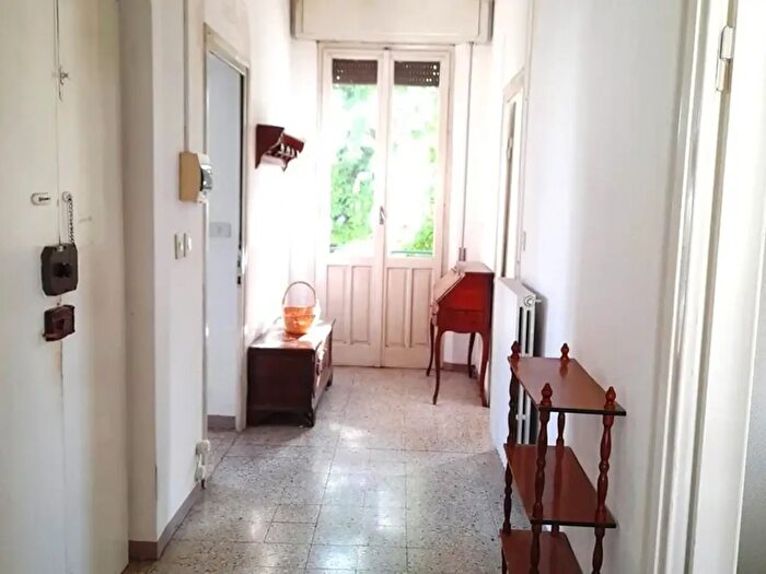 Appartamento trilocale in vendita in Via Volturno, Parma