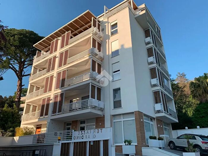 Appartamento trilocale in vendita in Via Eduardo Mele, Caserta