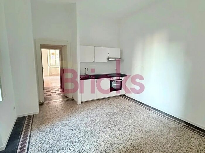 Appartamento quadrilocale in affitto in Via Giuseppe Meda, Milano