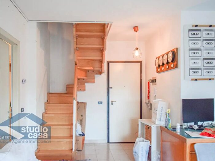 Appartamento trilocale in vendita in Via Aldo Moro, Lodi