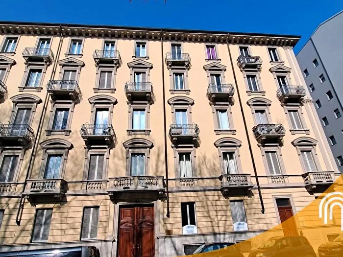 Appartamento con 6 locali in vendita in Corso Duca degli Abruzzi, Torino