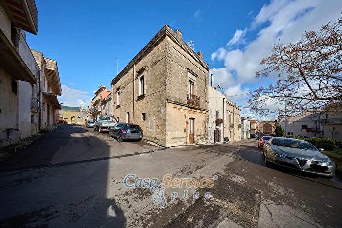 Casa trilocale in vendita in Via Manzoni, Ruffano
