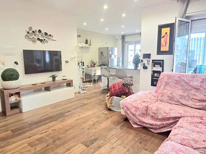 Appartamento trilocale in vendita in Via Giosuè Carducci, Valenzano