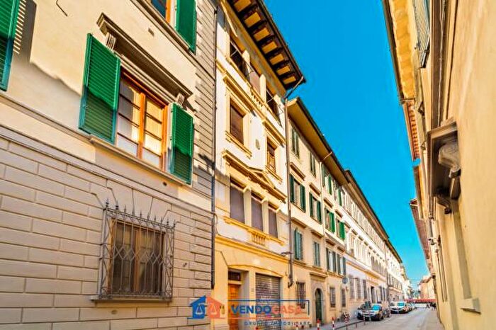 Appartamento con 6 locali in vendita in Borgo Pinti, Firenze