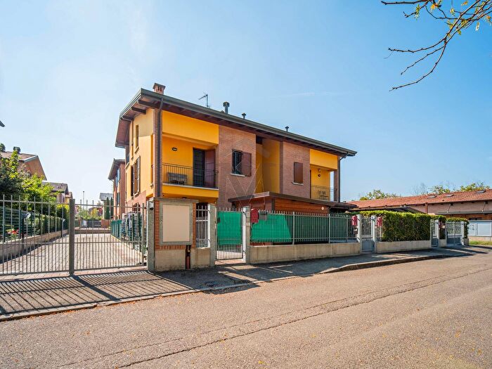 Casa con 5 locali in vendita in M Biagi, Scandiano