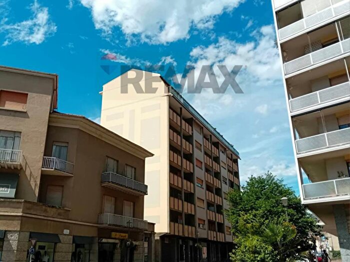 Appartamento quadrilocale in affitto in Viale Duca d'Aosta, Centro, Borgosesia