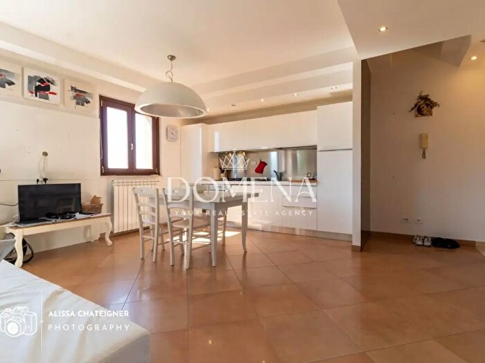Appartamento trilocale in vendita in Castelnuovo Berardenga