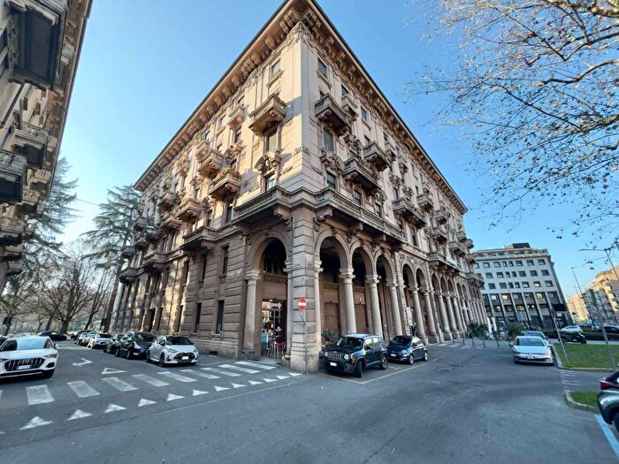 Appartamento quadrilocale in affitto in Via Giotto, Centro Storico, Novara