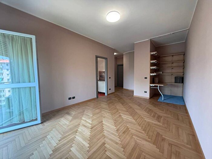 Appartamento bilocale in affitto in Piazzale Siena, Milano