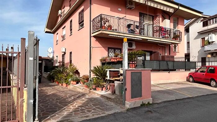 Appartamento quadrilocale in vendita in Via Aurelio Saffi, Guidonia Montecelio