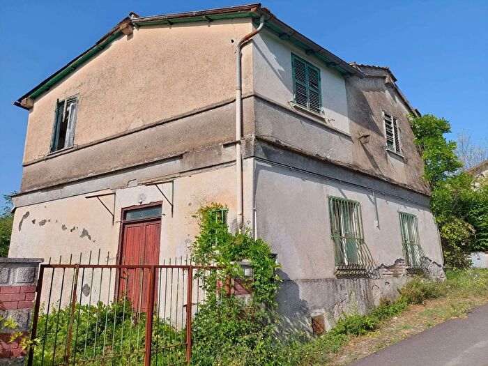 Casa con 8 locali in vendita in Via Pantano, Ceprano