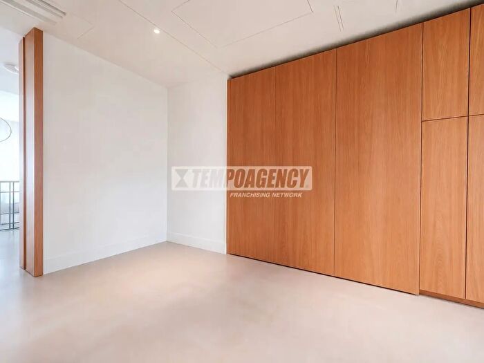 Appartamento trilocale in vendita in Piazzale Medaglie d'Oro, Milano
