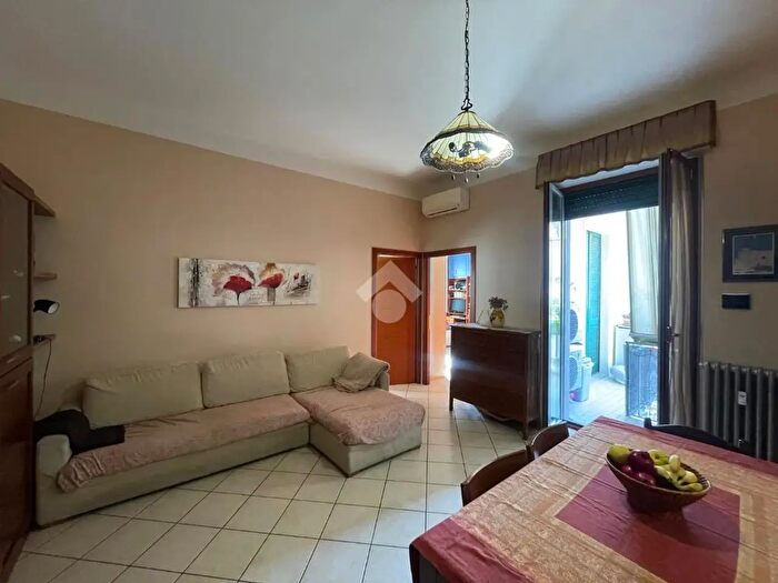 Appartamento trilocale in vendita in Via Galileo Galilei, Monza