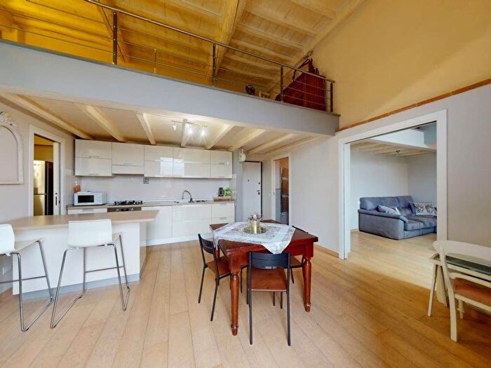 Appartamento trilocale in affitto in Piazza Giacomo Matteotti, Centro, Scandicci