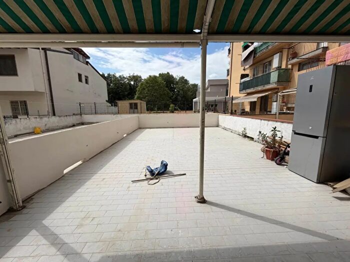 Appartamento bilocale in vendita in Via Corelli, Firenze